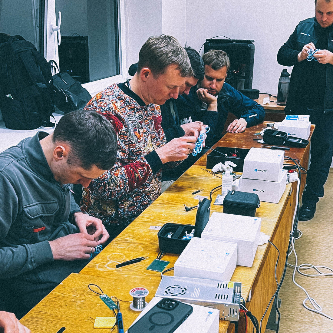 Dirbsime mažose 10-20 žmonių grupėse su instruktoriais